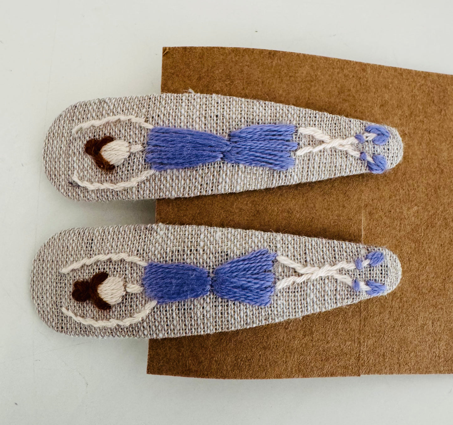 Haar Spangen Lila Frau